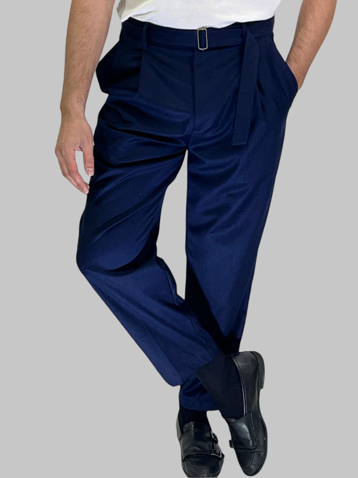 PANTALONE CON CINTURA IN VITA BLU