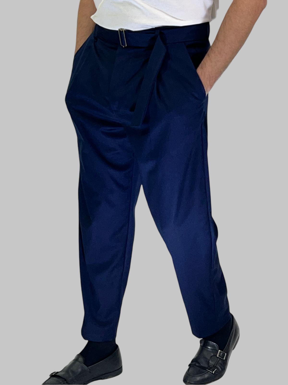 PANTALONE CON CINTURA IN VITA BLU