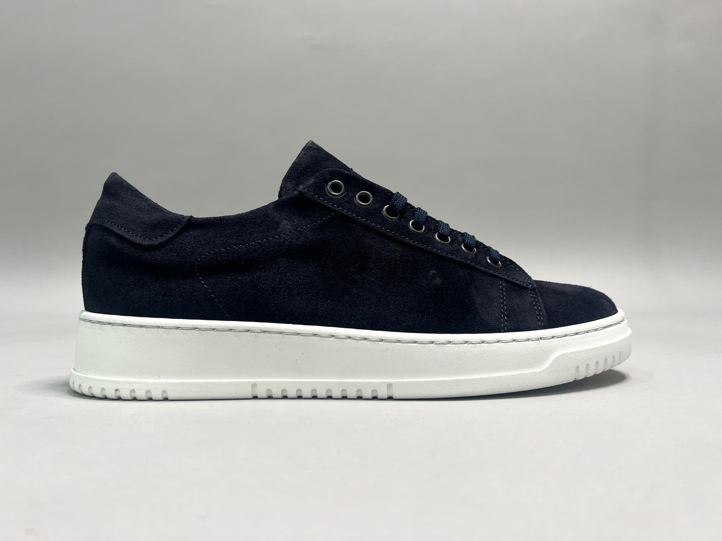 SNEAKERS MUST IN CAMOSCIO BLU