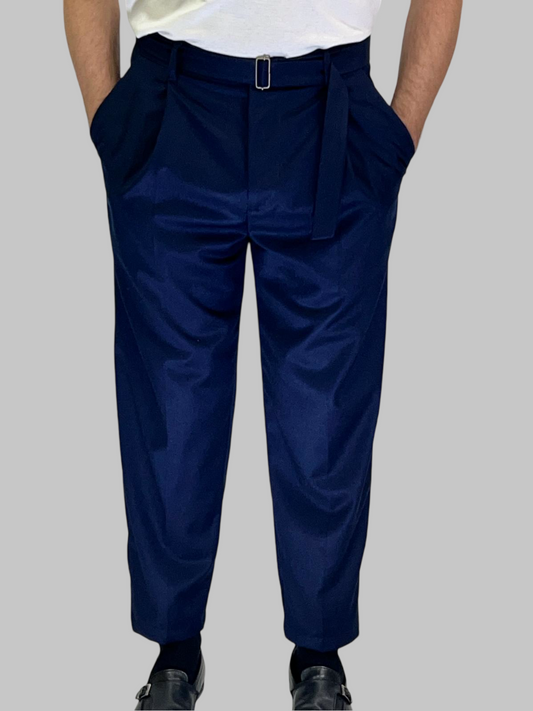 PANTALONE CON CINTURA IN VITA BLU